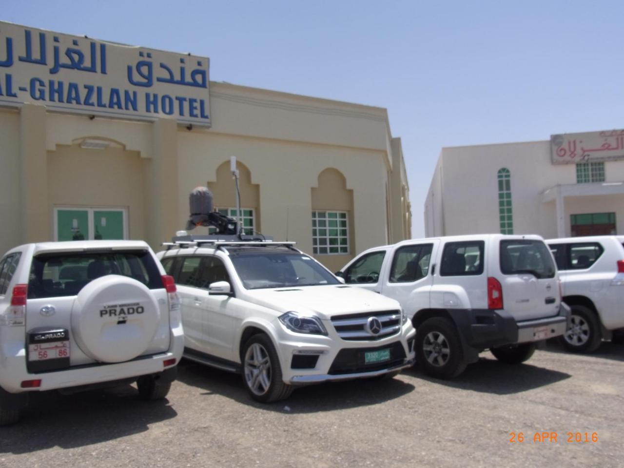 Al Ghazlan Hotel Sinaw Ruddah Exteriér fotografie