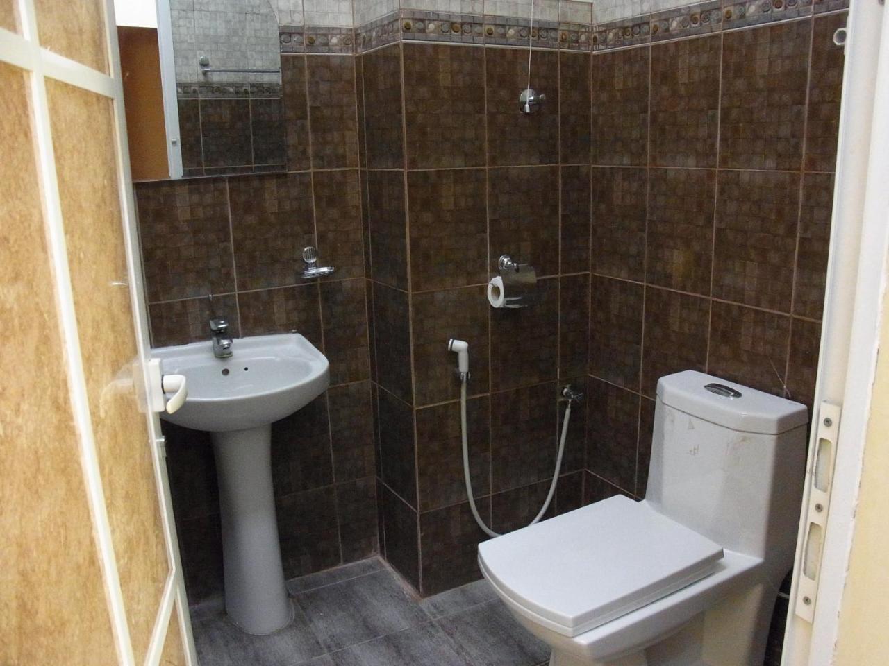 Al Ghazlan Hotel Sinaw Ruddah Exteriér fotografie