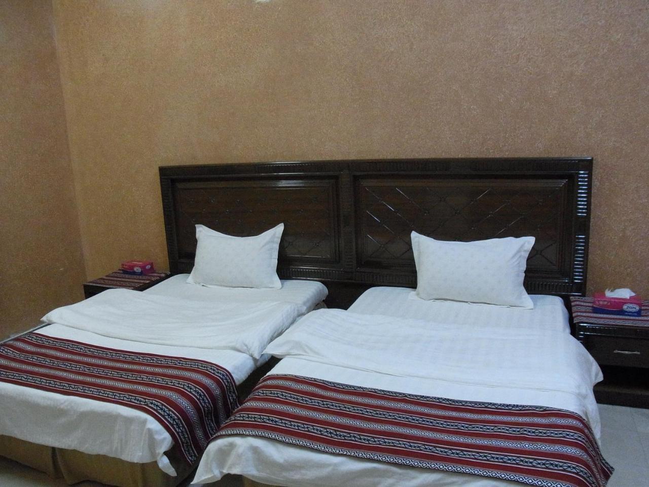 Al Ghazlan Hotel Sinaw Ruddah Exteriér fotografie