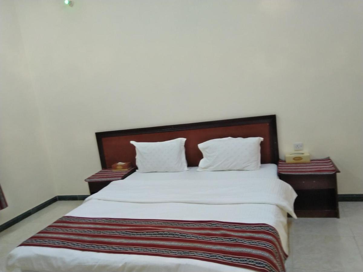 Al Ghazlan Hotel Sinaw Ruddah Exteriér fotografie
